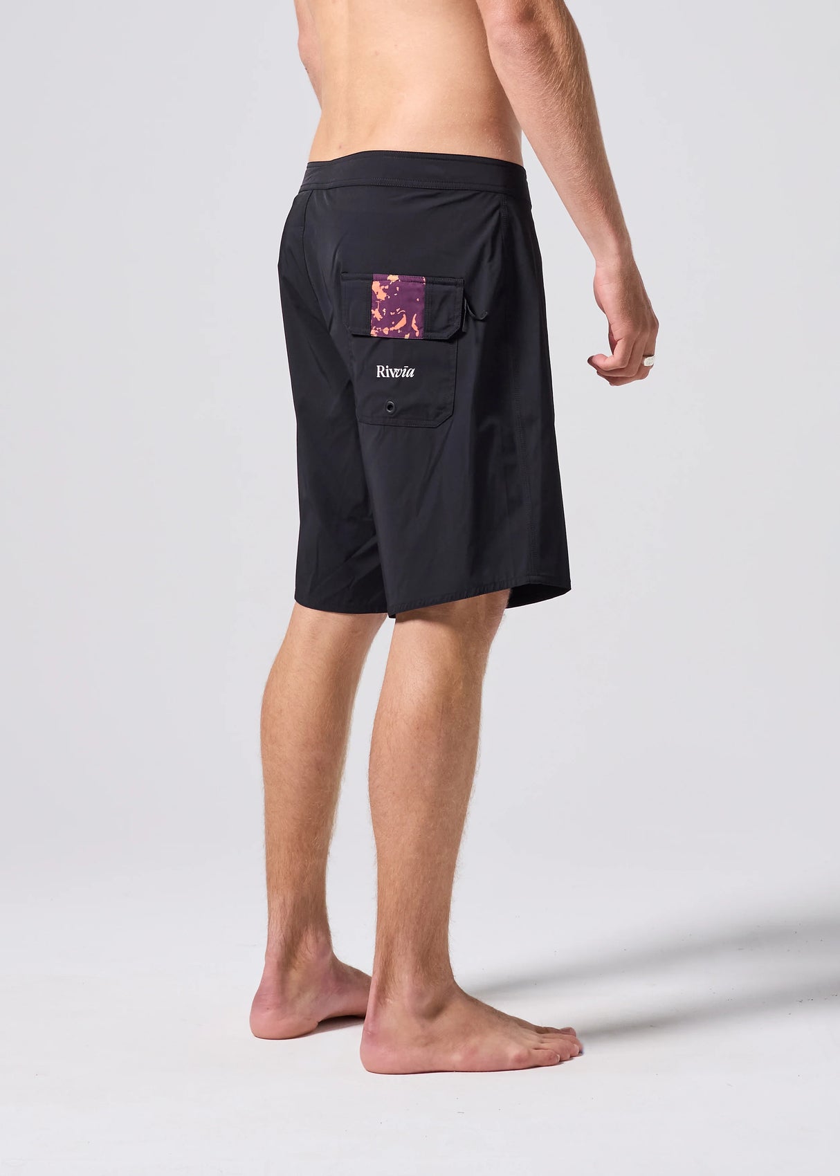 Rivvia Stereo Decorative 19" Trunk