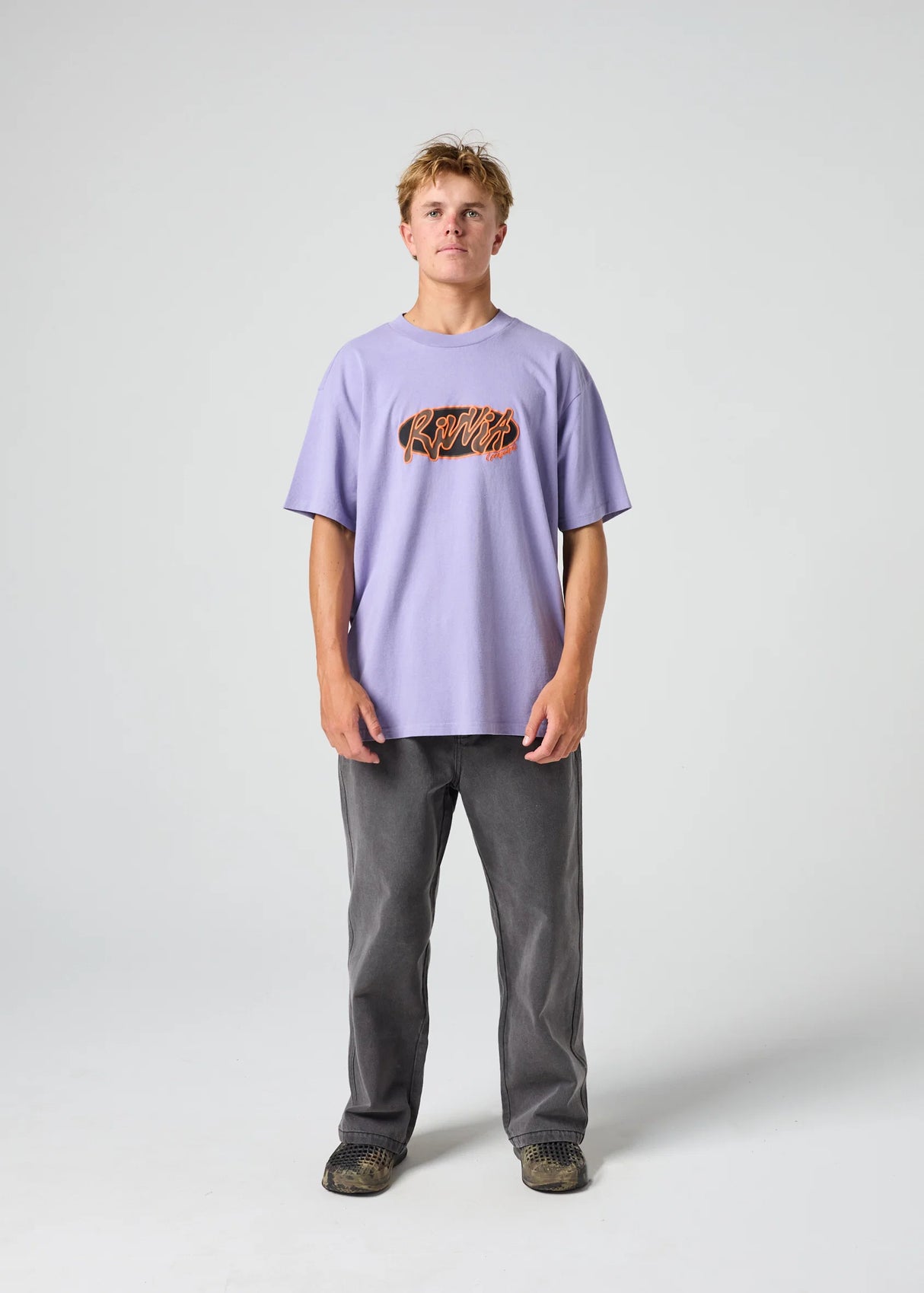 Rivvia Oval Graf Relaxed Fit T-Shirt