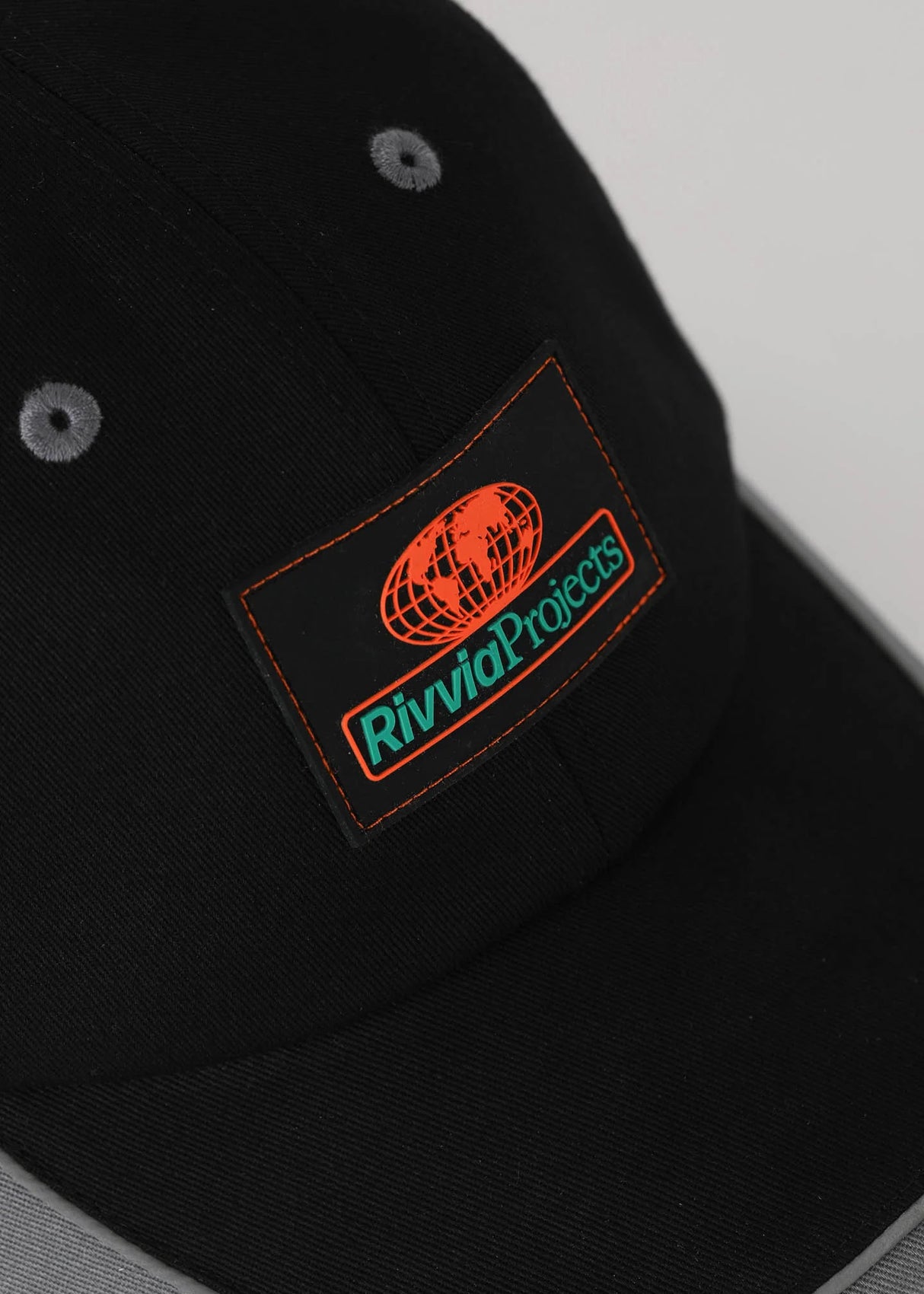 Rivvia Globe Cap