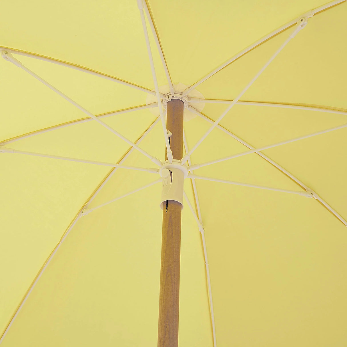 SUNNYLiFE Luxe Beach Umbrella