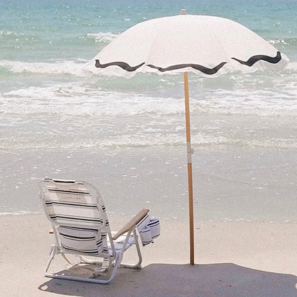 SUNNYLiFE Luxe Beach Umbrella