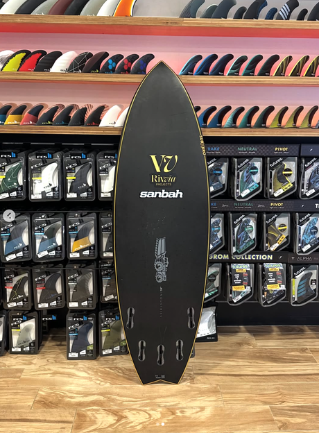 5'5 JS Sub Xero Carbotune #8052 - Used Surfboard