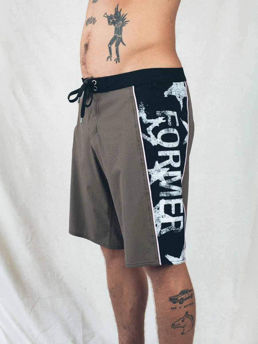 Former Void Tremor 20" Trunk