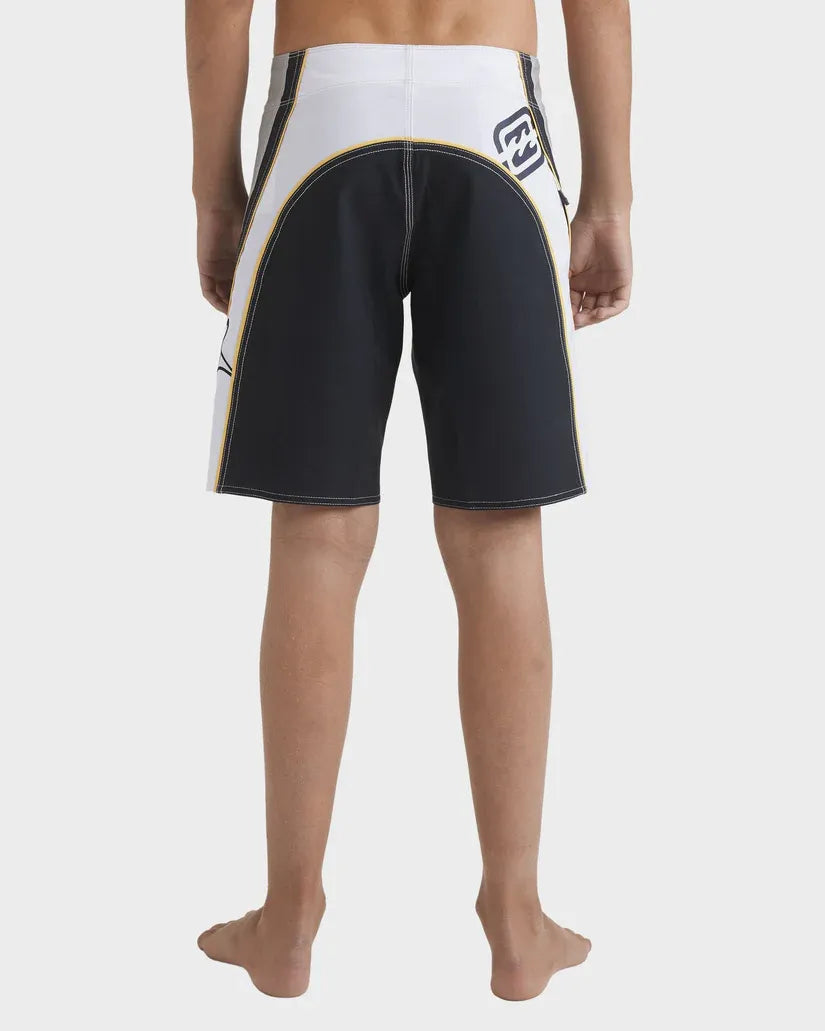 Billabong Boys (8-16) Fluid 2K 18" Boardshorts