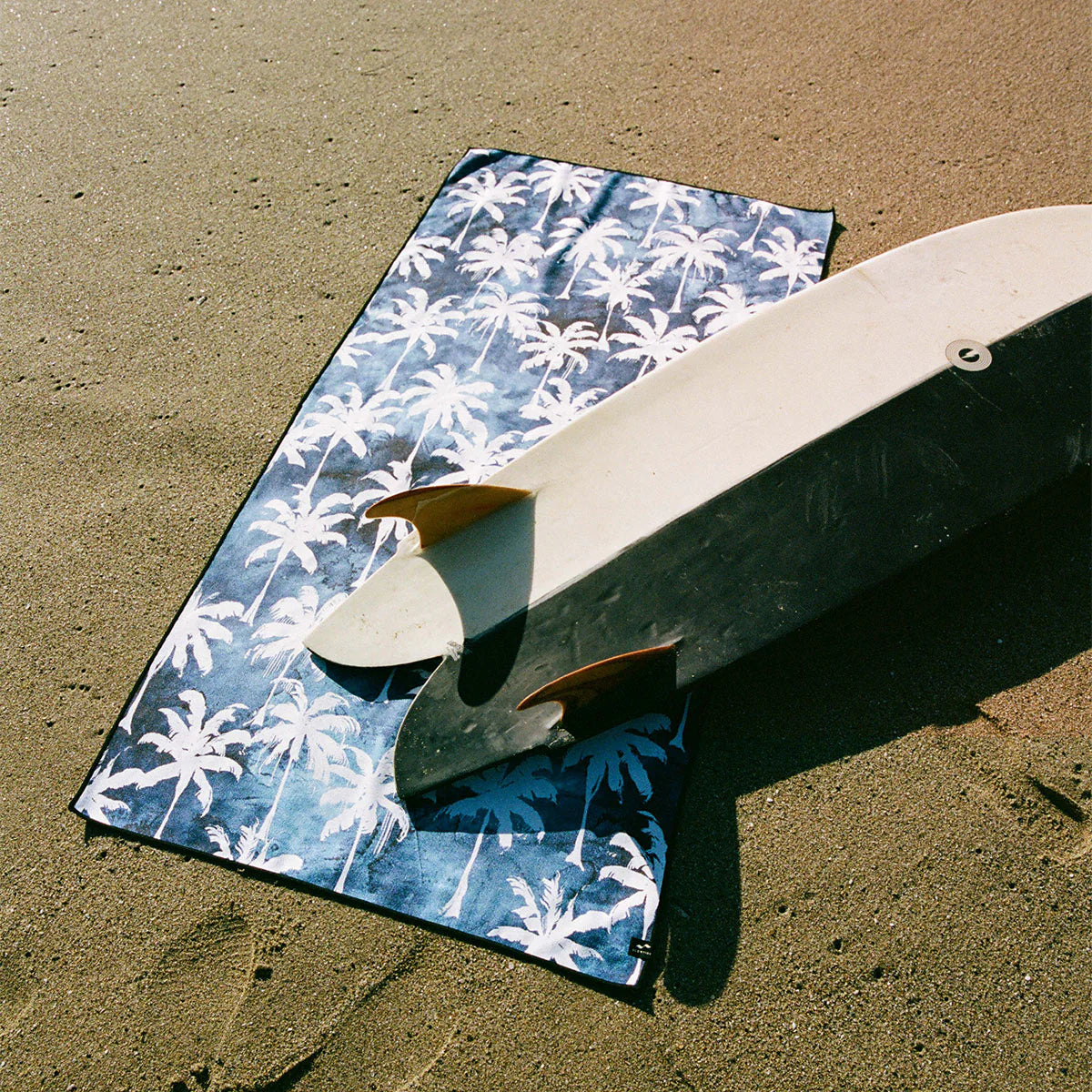 Slowtide Luca Tie Dye Performance Quick-Dry Travel Towel