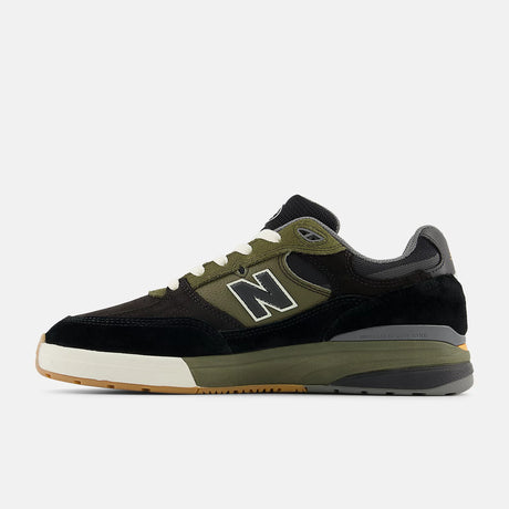 New Balance Numeric Andrew Reynolds 933 Shoes