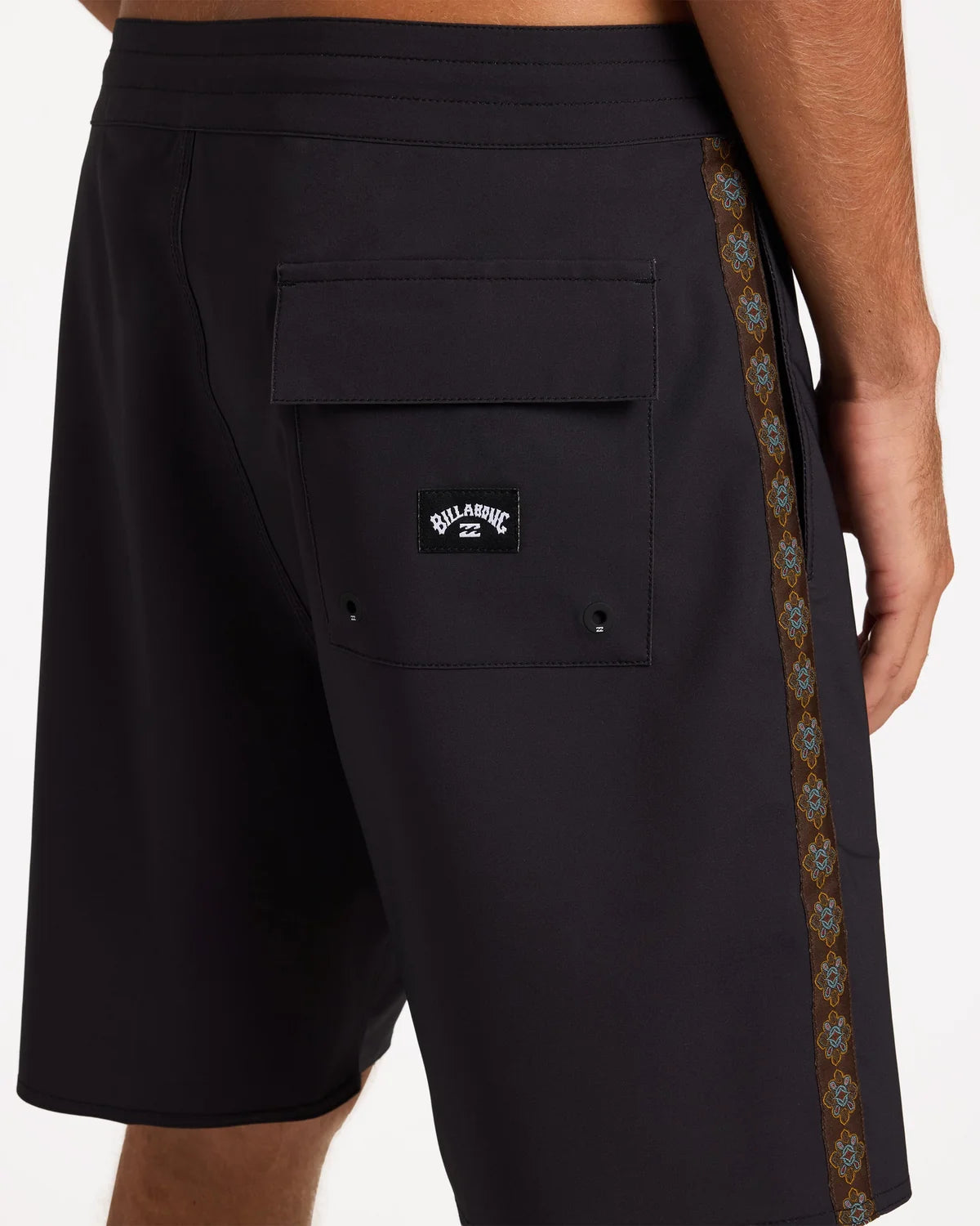 Billabong Mens Wategos Low Tide 17.5" Boardshorts