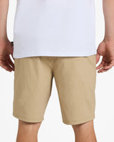 Quiksilver Mens Overcast Amphibian 20" Hybrid Shorts
