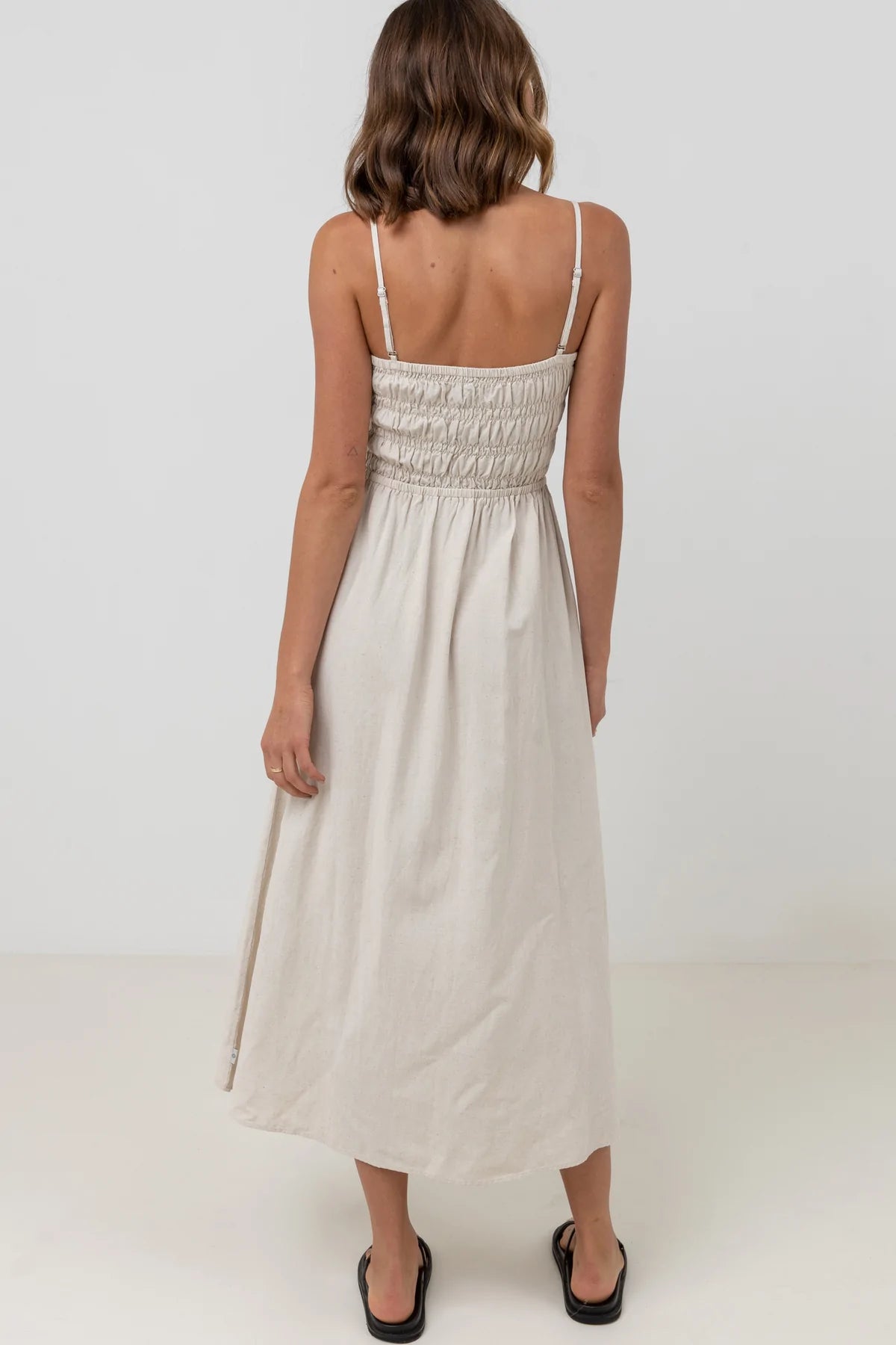 Rhythm Womens Classic Shirred Midi Dress